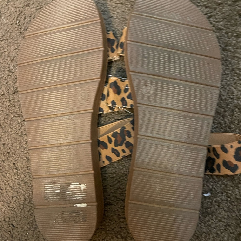 Sandals - Picture 3 of 3